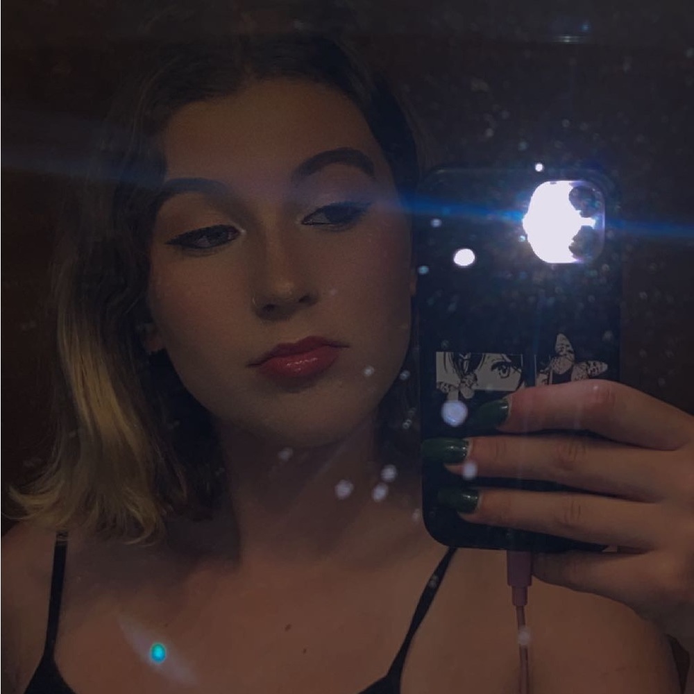 Meet your Posher, Kaia